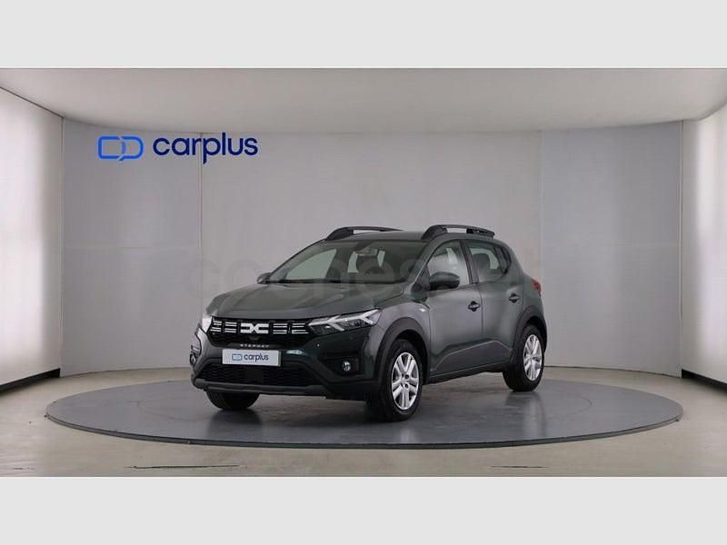 Usado Dacia Sandero Expression 91 CV (66 kW) 2024 Gris urban (metalizado) Utilitario