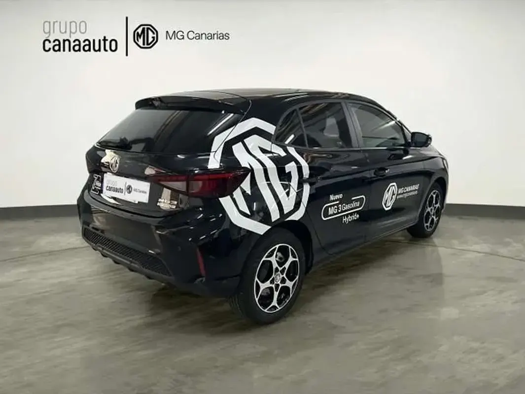 Usado MG MG3 Luxury 196 CV (144 kW) 2025 Negro Utilitario