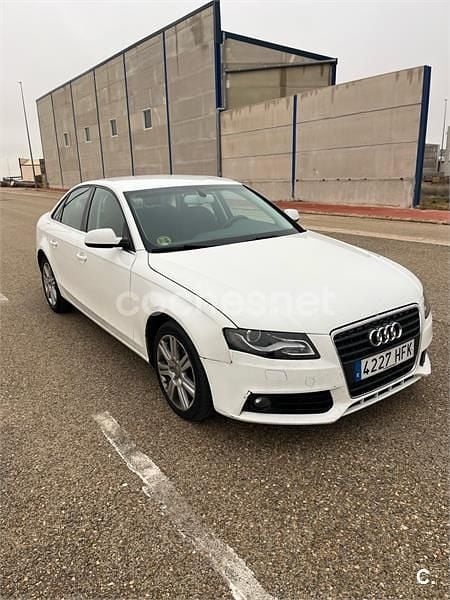 Usado Audi A4 143 HP (105 kW) 2011 Branco Sedan