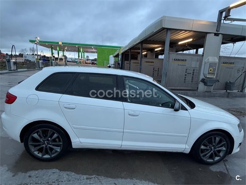Usado Audi A3 Ambition 140 HP (102 kW) 2011 Branco Citadino