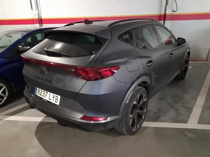 Usado Cupra Formentor 150 CV (110 kW) 2022 Gris / plata SUV
