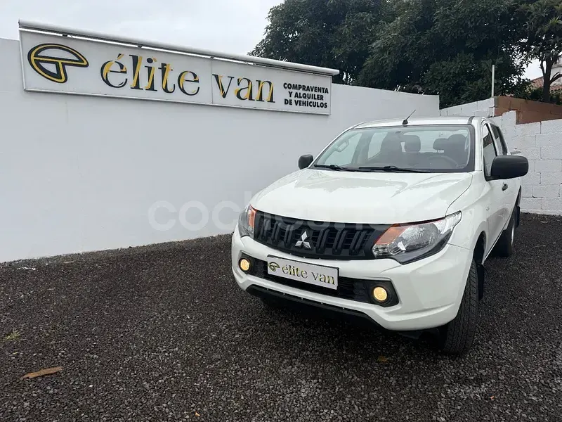 Usado Mitsubishi L200 154 CV (113 kW) 2017 Blanco Pickup/Camioneta