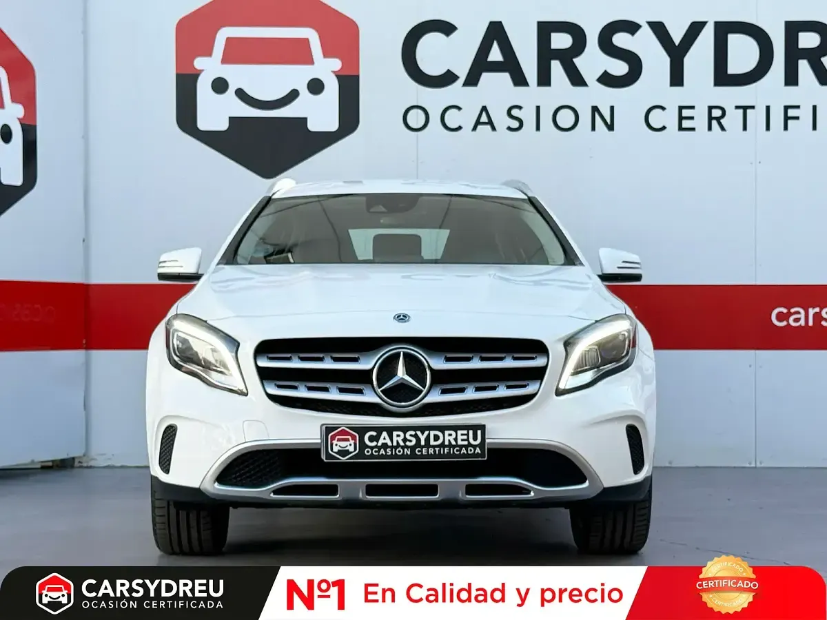 Usado Mercedes GLA200 136 CV (100 kW) 2019 Blanco SUV