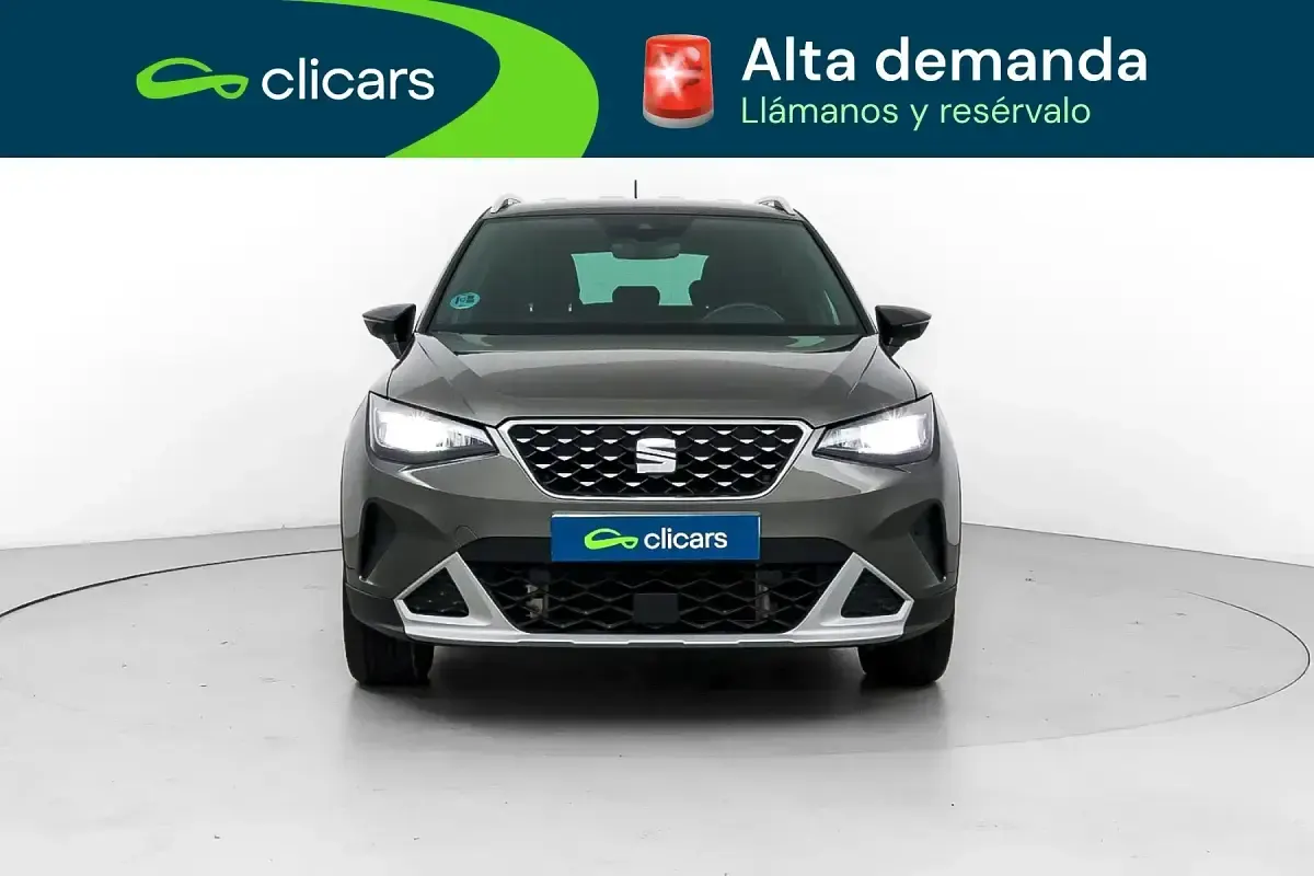 Usado Seat Arona Xperience 116 CV (85 kW) 2025 Gris SUV