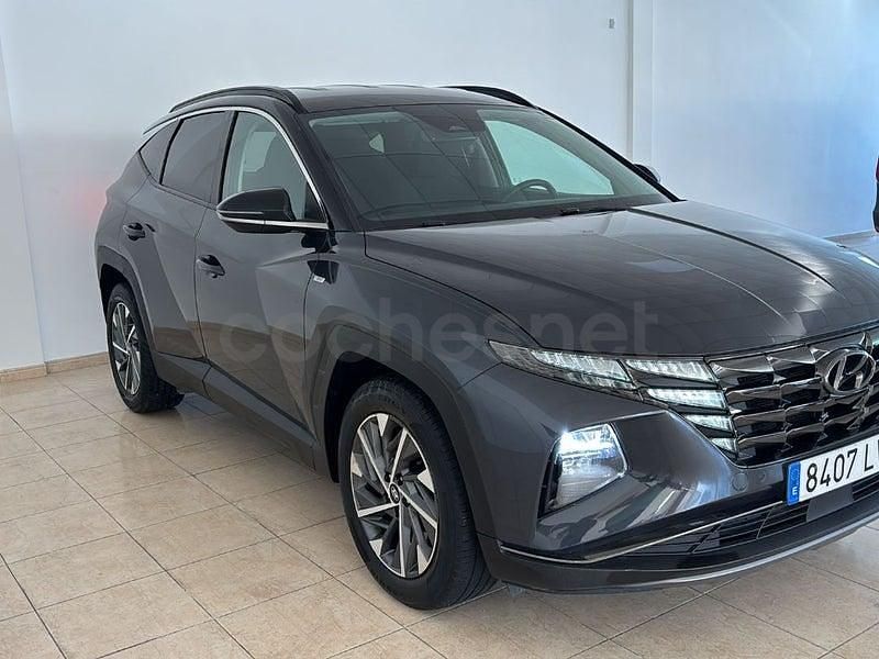 Usado Hyundai Tucson 150 CV (110 kW) 2021 Gris / plata SUV
