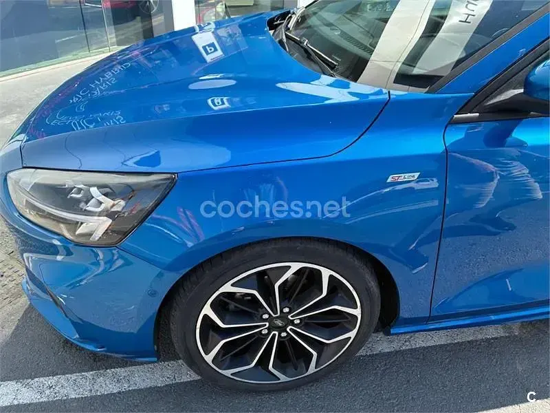 Usado Ford Focus ST-Line 120 CV (88 kW) 2018 Azul Berlina