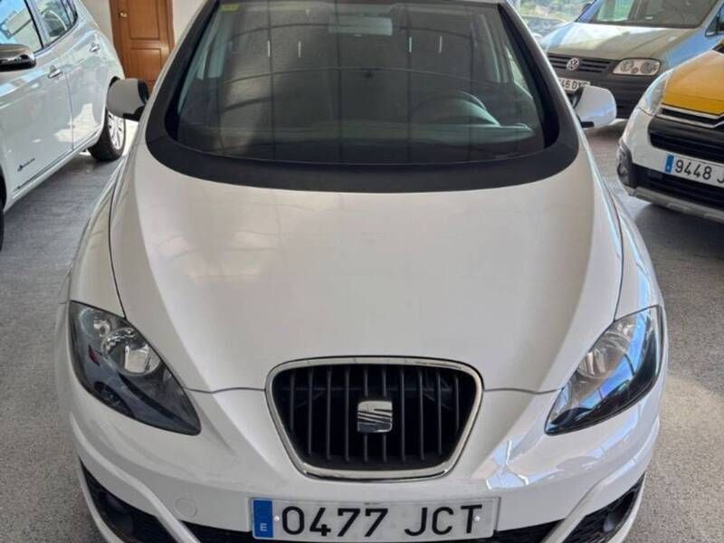 Usado Seat Altea Ecomotive 105 CV (77 kW) 2015 Blanco Monovolumen