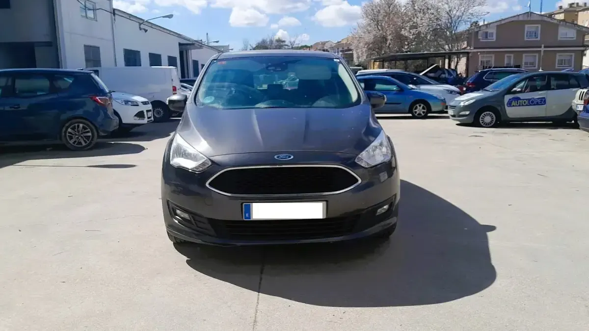 Usado Ford C-MAX Trend 125 CV (91 kW) 2018 Gris Monovolumen