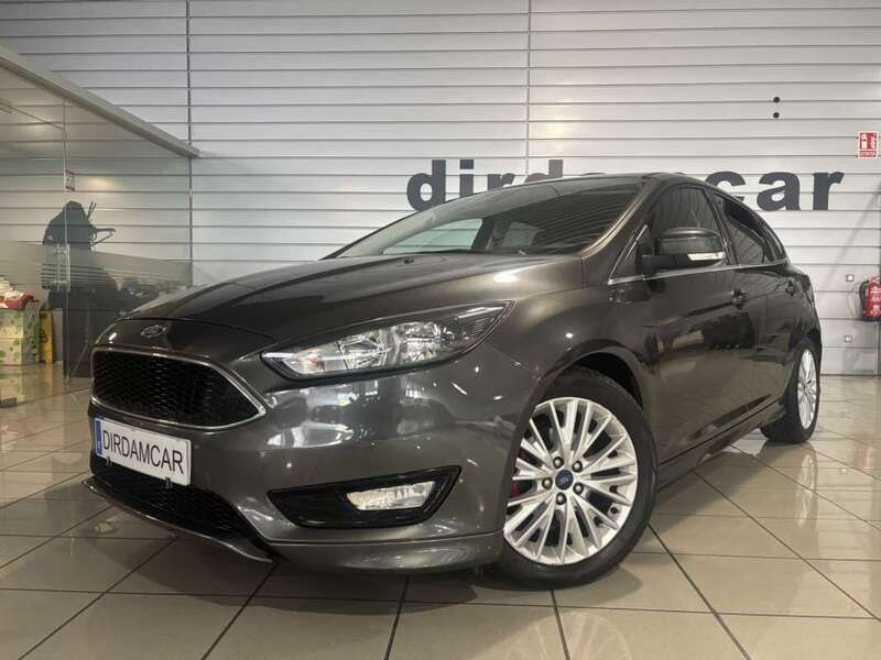 Gris Usado 2015 Ford Focus Titanium Utilitario | 11.990 € (Caro) - Imagen 1/4
