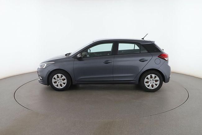 Usado Hyundai i20 86 CV (63 kW) 2018 Gris Berlina