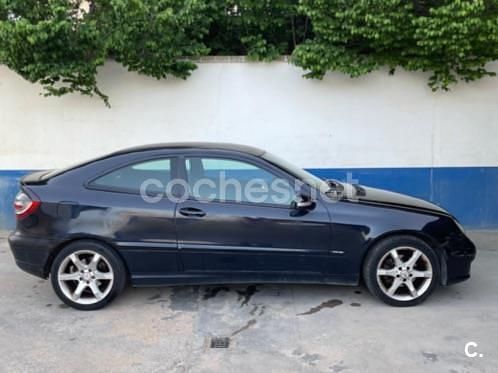 Negro Usado 2006 Mercedes C220 Sport Edition Berlina | 3600 € (Super precio) - Imagen 1/4