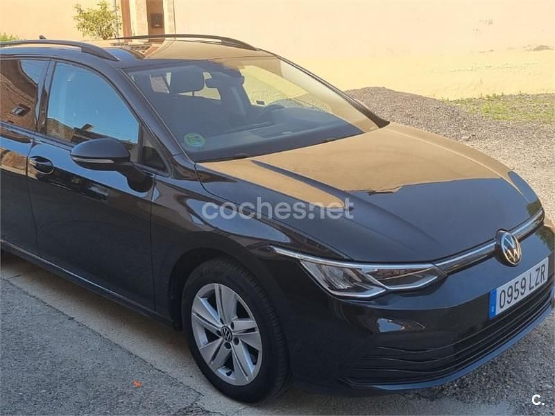 Usado VW Golf VIII Life 115 CV (84 kW) 2021 Negro Berlina