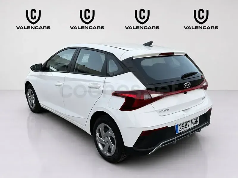 Usado Hyundai i20 80 CV (58 kW) 2025 Blanco Utilitario
