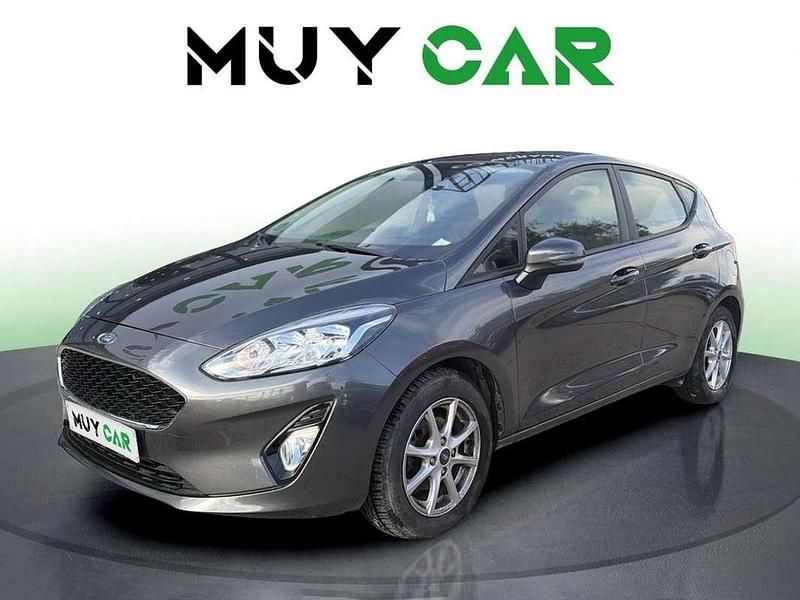 Usado Ford Fiesta Trend 86 CV (63 kW) 2018 Gris Utilitario