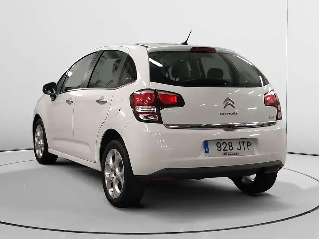 Usado Citroën C3 Live 82 CV (60 kW) 2016 Blanco Utilitario