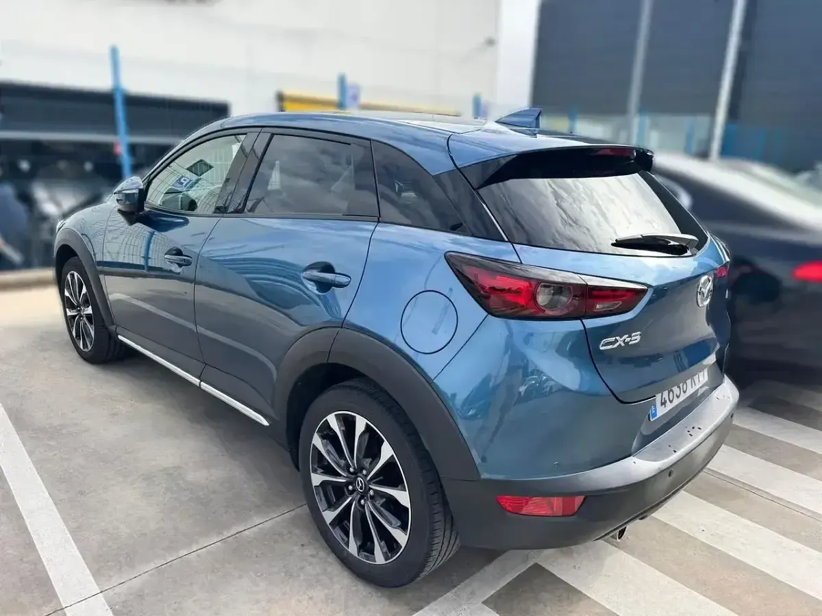 Usado Mazda CX-3 121 CV (88 kW) 2019 Azul SUV