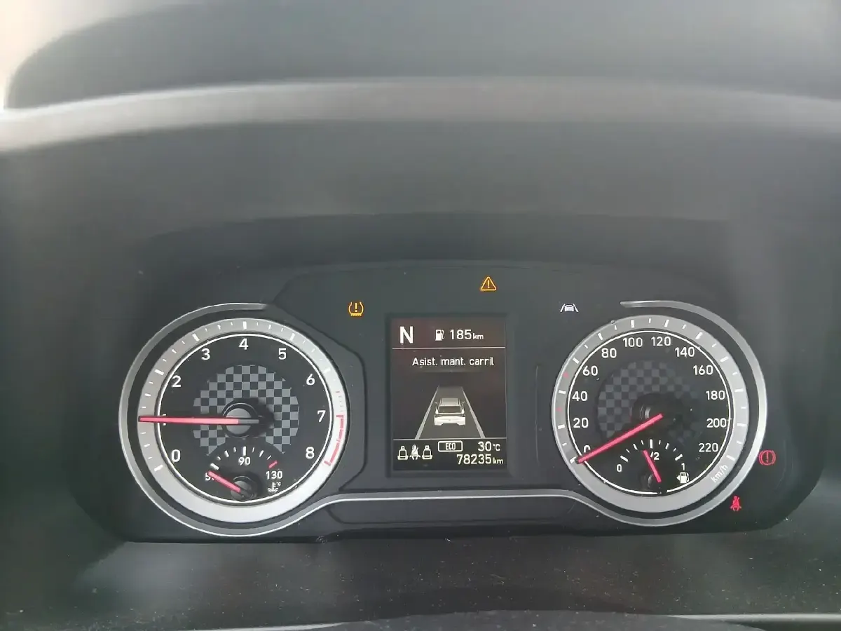Usado Hyundai i20 101 CV (74 kW) 2021 Blanco Utilitario
