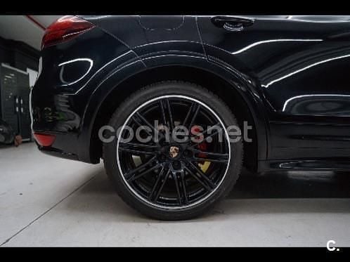 Usado Porsche Cayenne 440 CV (323 kW) 2014 Negro SUV