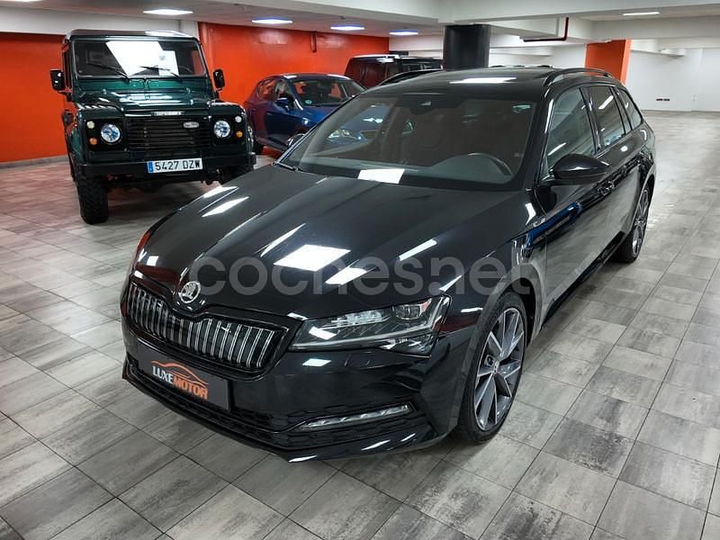 Negro Usado 2021 Skoda Superb SportLine Familiar | 31.990 € - Imagen 1/4