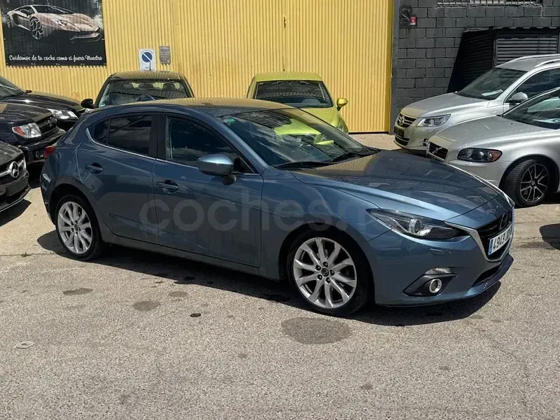 Usado Mazda 3 Luxury 150 CV (110 kW) 2015 Azul Berlina
