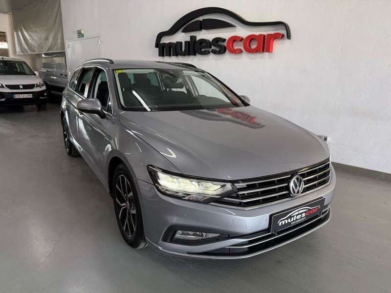 Blanco Usado 2020 VW Passat Executive Familiar | 16.499 € (Buen precio) - Imagen 1/4