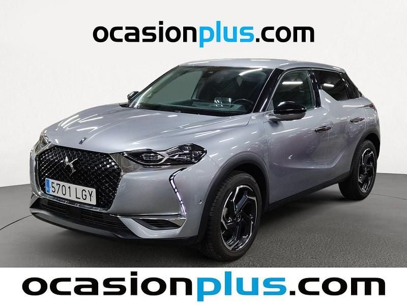 Gris Usado 2020 DS Automobiles DS3 Grand Chic Utilitario | 14.182 € (Precio justo) - Imagen 1/4