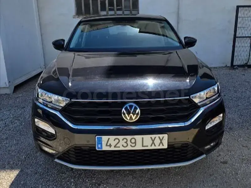 Usado VW T-Roc Advance 115 CV (84 kW) 2021 Negro SUV