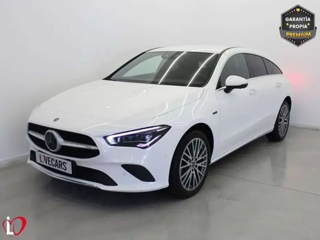 Usado Mercedes CLA250e Shooting Brake 218 CV (160 kW) 2021 Blanco Familiar