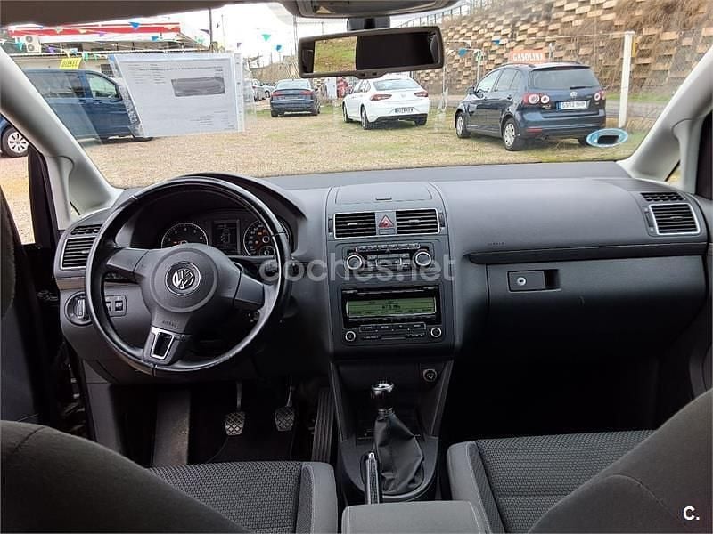 Usado VW Touran Edition 105 CV (77 kW) 2010 Negro Monovolumen