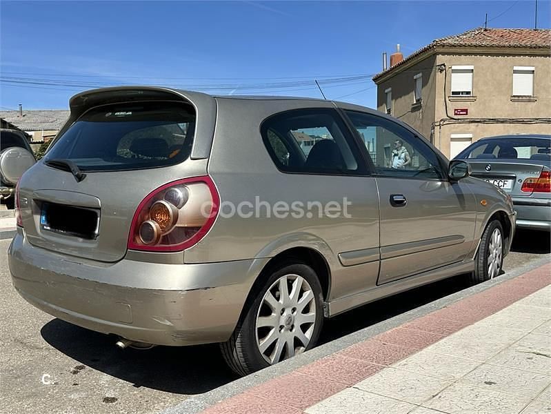 Usado Nissan Almera Visia 98 HP (72 kW) 2004 Bege Sedan