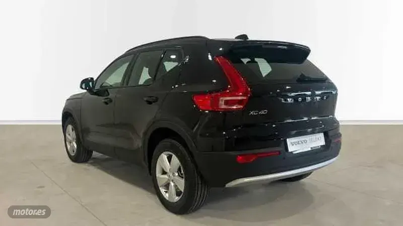 Nuevo Volvo XC40 163 CV (119 kW) 2026 Negro SUV