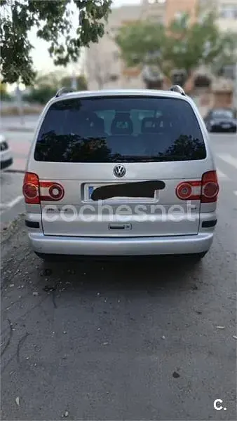 Usado VW Sharan Comfortline 115 CV (84 kW) 2005 Gris / plata Monovolumen