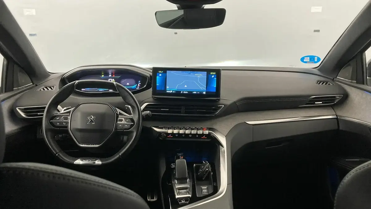 Usado Peugeot 3008 GT 300 CV (220 kW) 2022 Gris artense / negro SUV