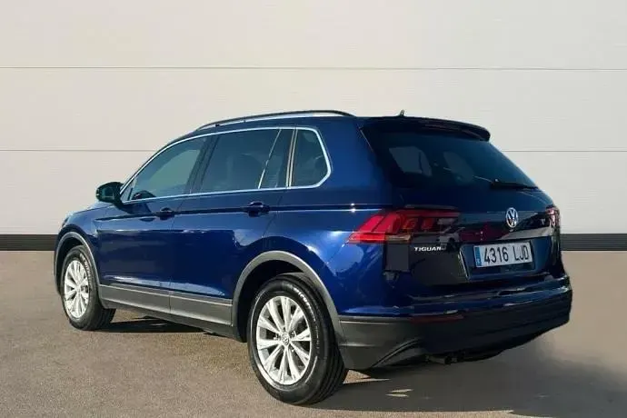 Usado VW Tiguan Advance 150 CV (110 kW) 2020 Azul SUV