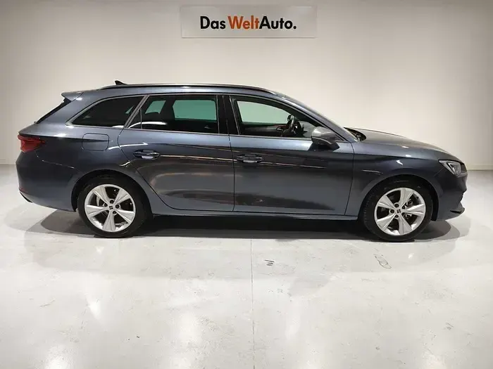 Usado Seat Leon FR 150 CV (110 kW) 2024 Gris