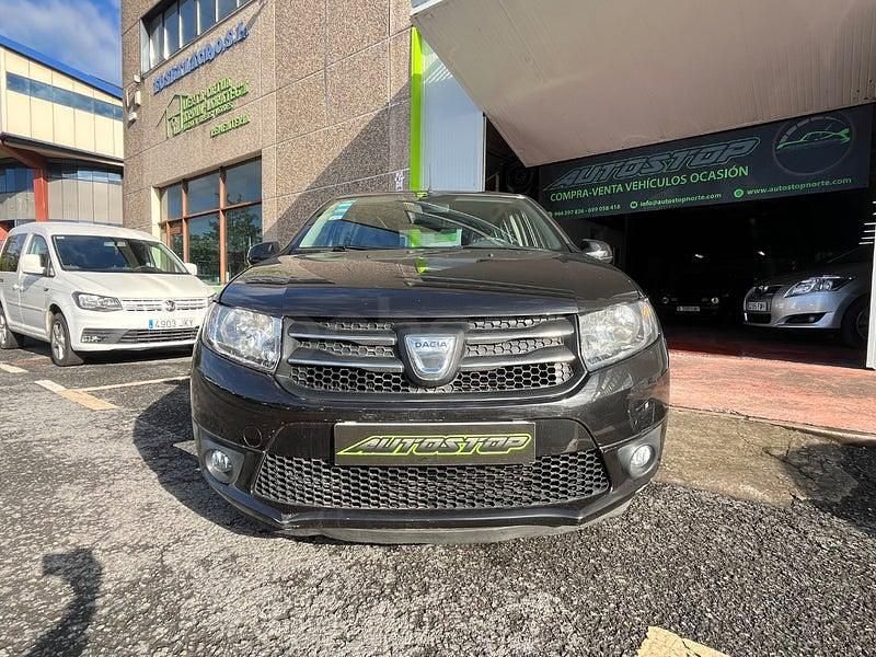 Usado Dacia Sandero Lauréate 75 CV (55 kW) 2014 Negro Berlina