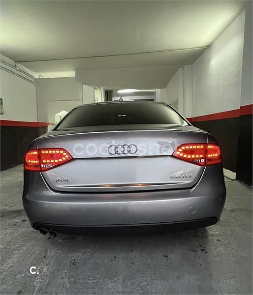 Usado Audi A4 143 CV (105 kW) 2010 Gris / plata Berlina