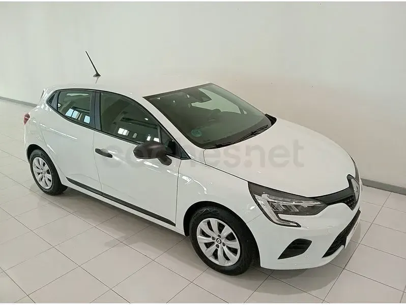 Usado Renault Clio V SE 65 CV (47 kW) 2023 Blanco Berlina