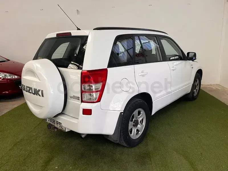 Usado Suzuki Grand Vitara 129 CV (94 kW) 2007 Blanco SUV