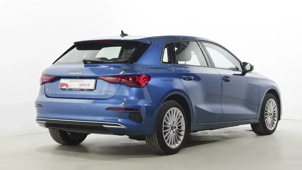 Usado Audi A3 Sportback e-tron Advanced Plus 204 CV (150 kW) 2021 Azul Utilitario