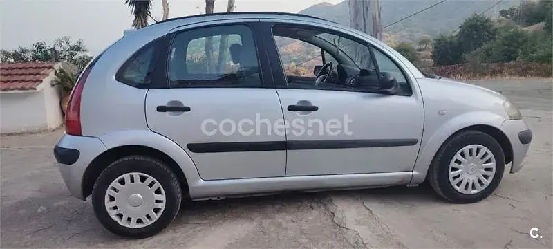 Usado Citroën C3 Exclusive 92 CV (67 kW) 2004 Gris / plata Berlina