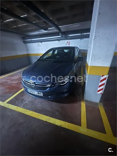 Azul Usado 2017 Opel Astra Business Berlina | 9500 € (Un poco caro) - Imagen 1/2