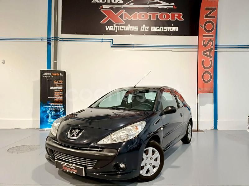 Gris / plata Usado 2012 Peugeot 206+ Utilitario | 6990 € (Caro) - Imagen 1/4