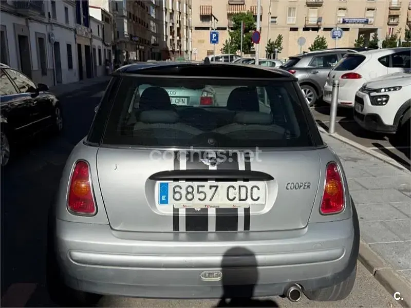 Usado Mini Cooper 115 CV (84 kW) 2003 Gris / plata Utilitario