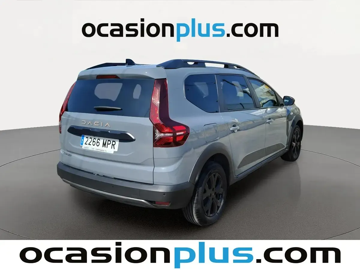 Usado Dacia Jogger Extreme 101 CV (74 kW) 2024 Gris Monovolumen