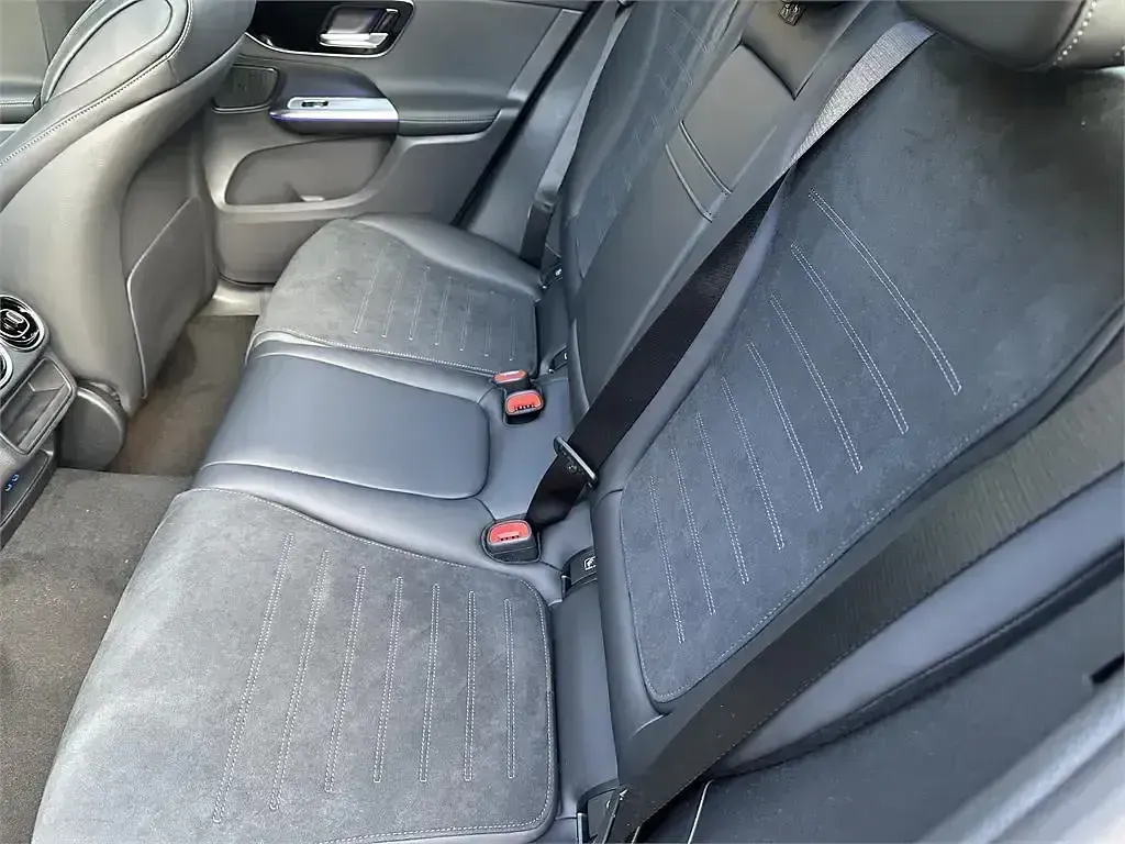Nuevo Mercedes GLC300de 333 CV (244 kW) 2026 Negro SUV