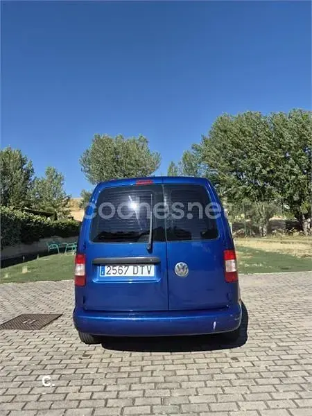 Usado VW Caddy 75 CV (55 kW) 2007 Azul Monovolumen