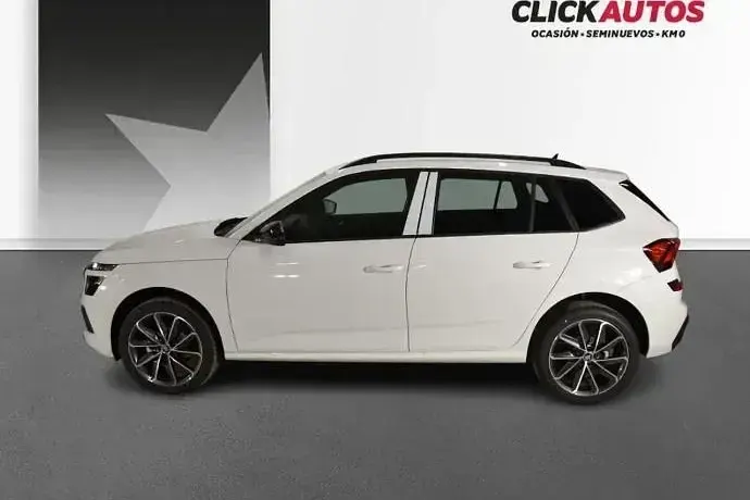 Usado Skoda Kamiq Sport 115 CV (84 kW) 2025 Plata SUV