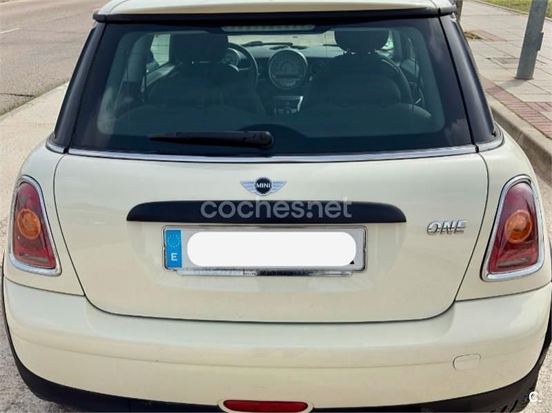 Usado Mini ONE 95 CV (69 kW) 2009 Blanco Utilitario