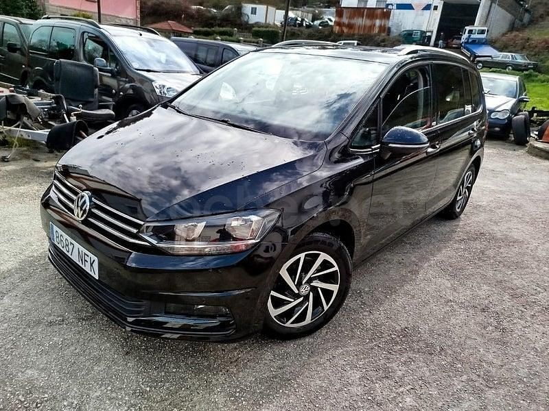 Usado VW Touran Sportline 115 CV (84 kW) 2018 Negro Monovolumen